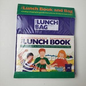 The lunch book with lunch bag included